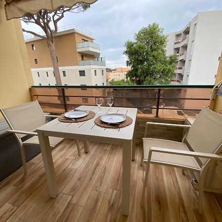 Studio 150 M De Plage Golfe De Saint-Tropez Cavalaire-sur-Mer Exteriér fotografie