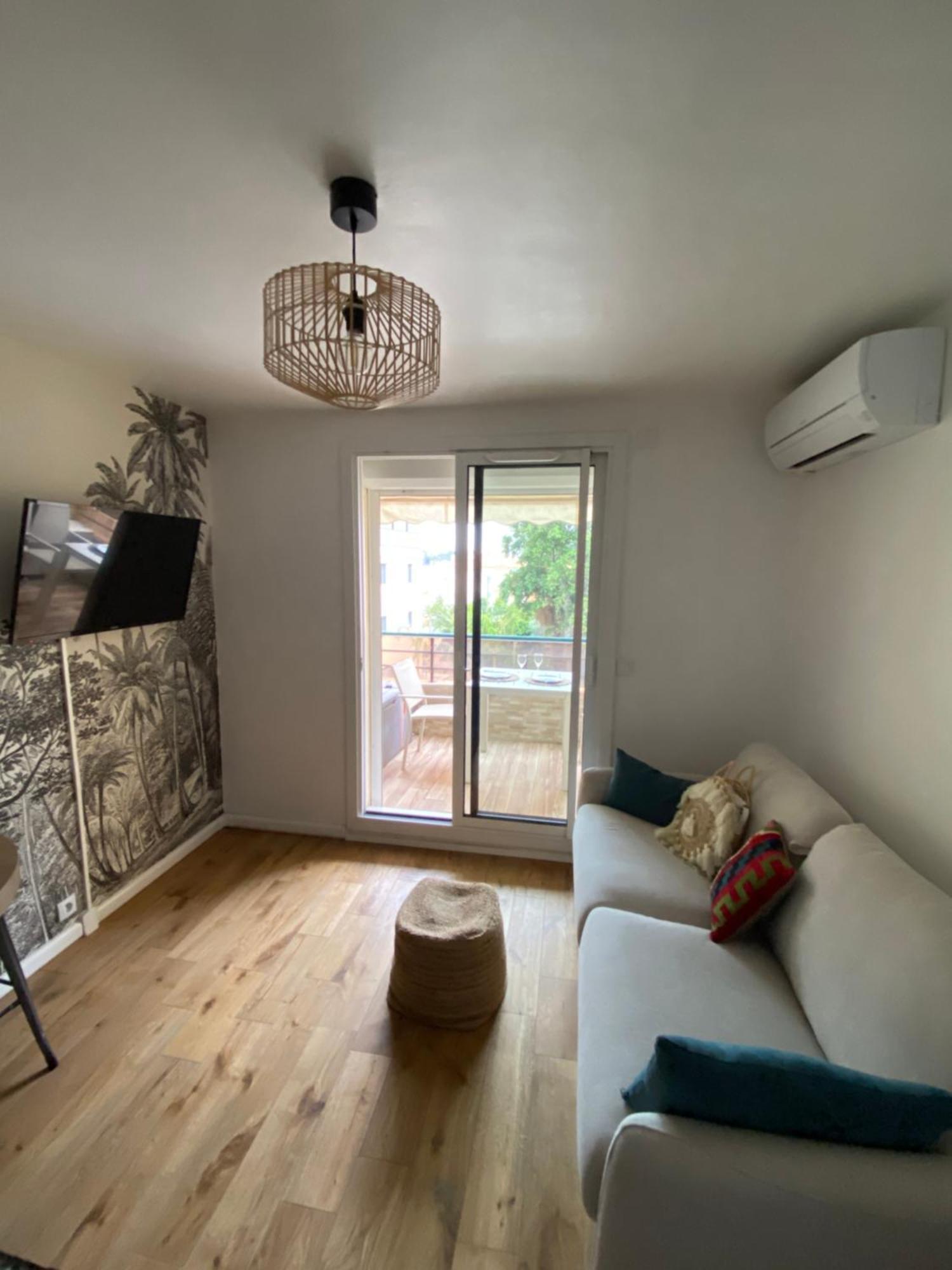 Studio 150 M De Plage Golfe De Saint-Tropez Cavalaire-sur-Mer Exteriér fotografie